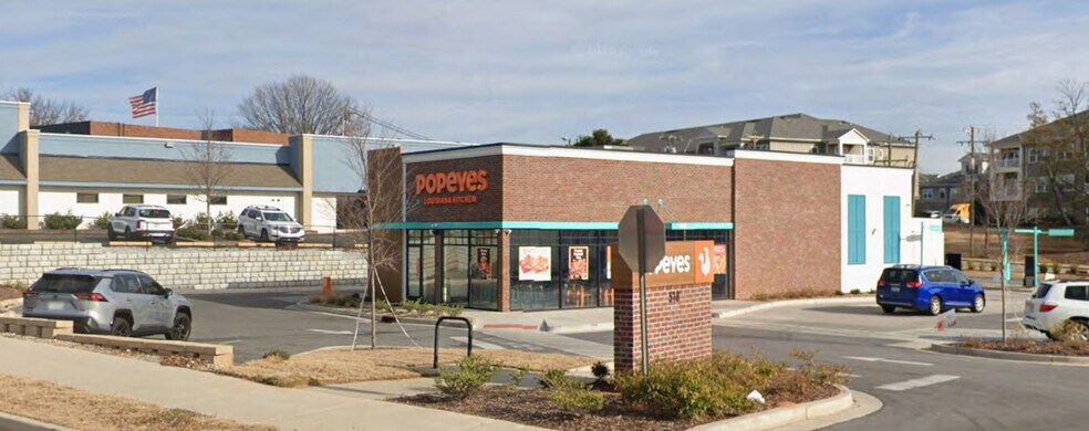 More Photos Of 518 Haywood Rd, Greenville Fast Food For Sale