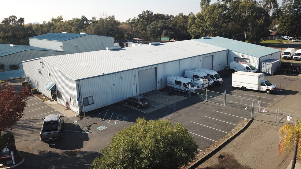 More Photos Of 140 Flocchini Cir, Lincoln Warehouse For Lease