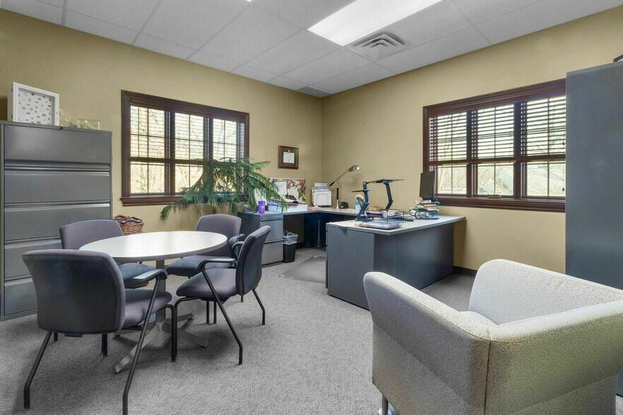 More Photos Of 695 Pro Med Ln, Carmel Medical For Sale