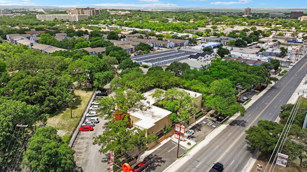More Photos Of 8647 Wurzbach Rd, San Antonio Medical For Lease