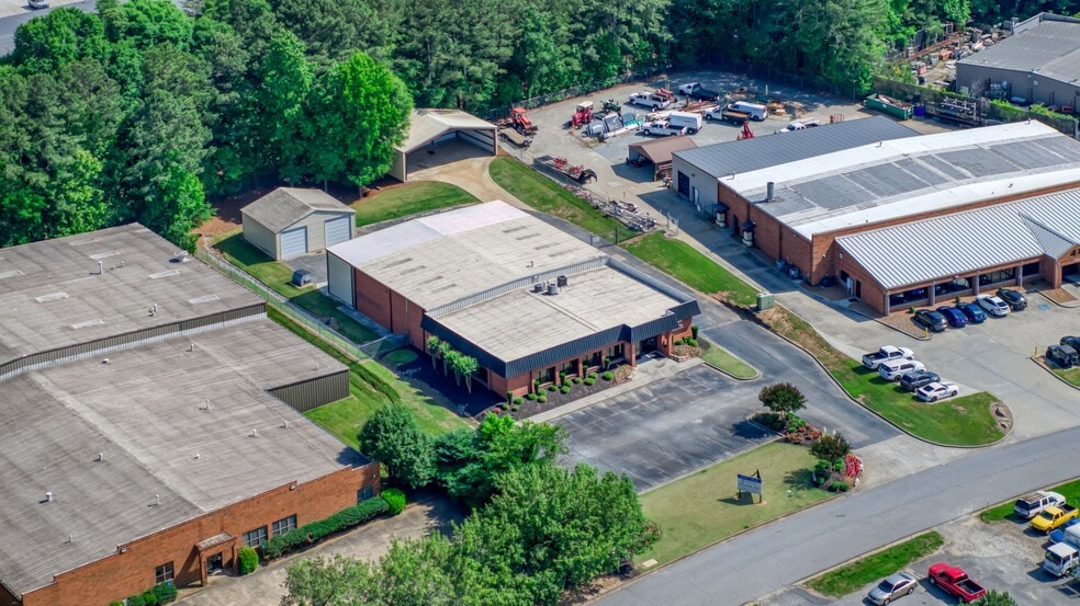 More Photos Of 5350 Webb Pky, Lilburn Flex For Sale