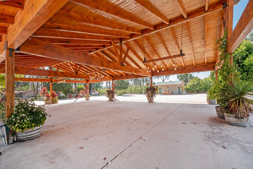 More Photos Of 2083 Grace St, Riverside Multifamily For Sale