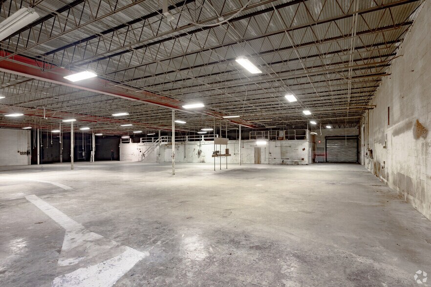 More Photos Of 750 NW 57th Ct, Fort Lauderdale Manufacturing For Sale