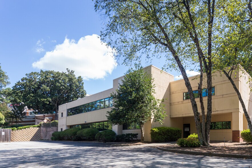More Photos Of 1940 Monroe Dr NE, Atlanta Office For Sale