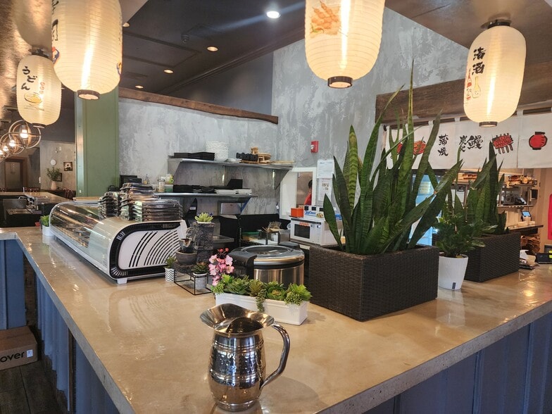 More Photos Of 15 Middlesex Tpke, Billerica Restaurant For Lease