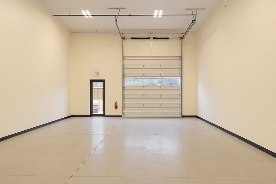 More Photos Of 3770 Francis Cir, Alpharetta Flex For Sale