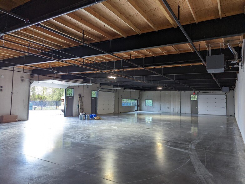 More Photos Of 27312 NE 10th Ave, Ridgefield Warehouse For Sale