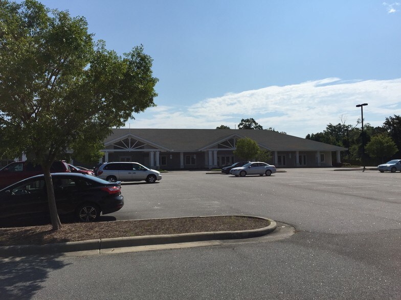 More Photos Of 7910 Hwy 117, Rocky Point Medical For Lease
