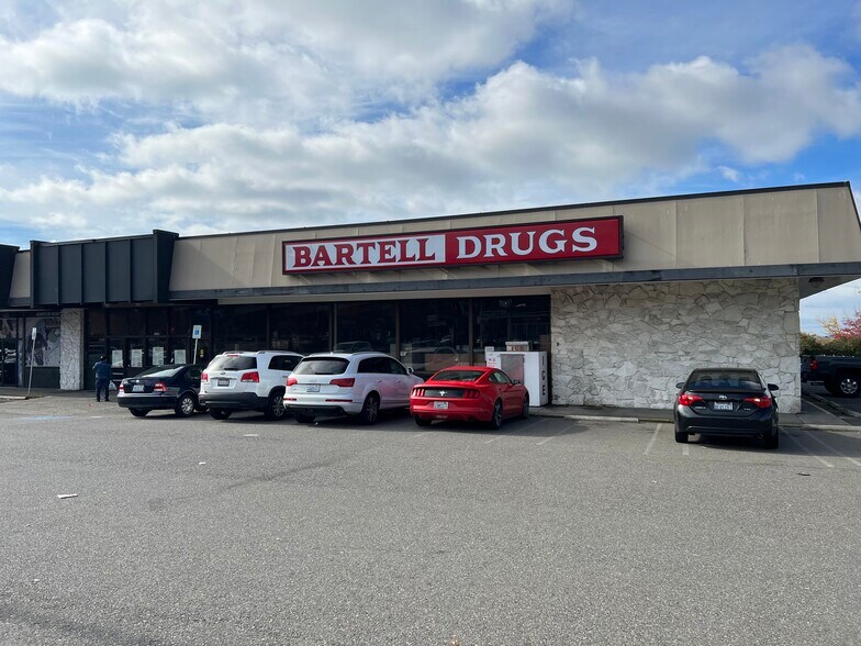 More Photos Of 21615-21621 Pacific Hwy S, Des Moines Freestanding For Sale