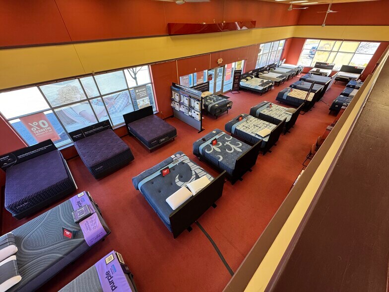 More Photos Of 2501 William Penn Hwy, Easton General Retail For Lease