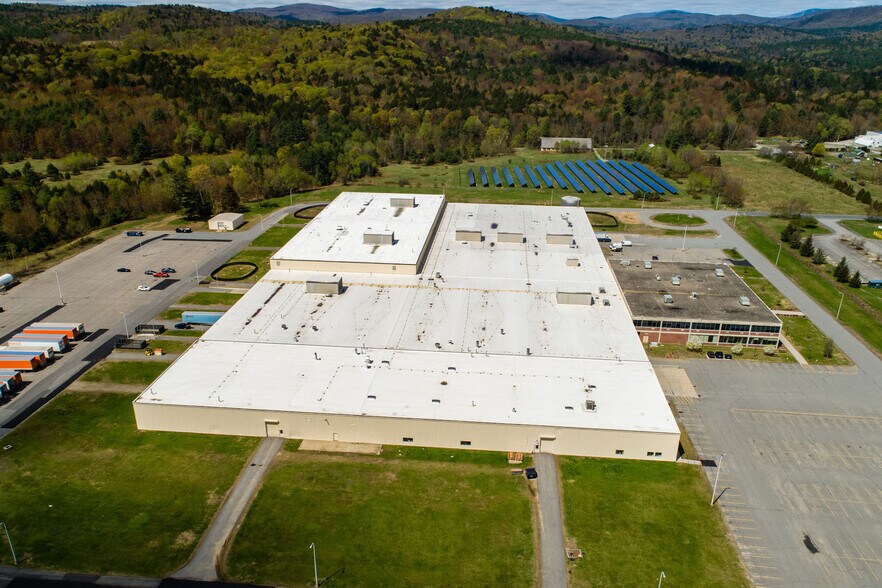 More Photos Of 36 Precision Dr, North Springfield Manufacturing For Lease