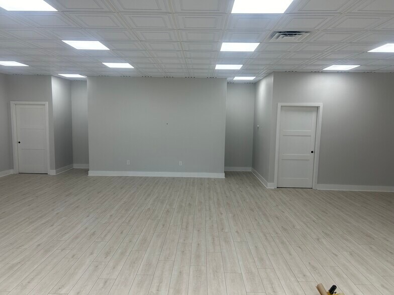 More Photos Of 840 E Main St, Gainesville Medical For Lease