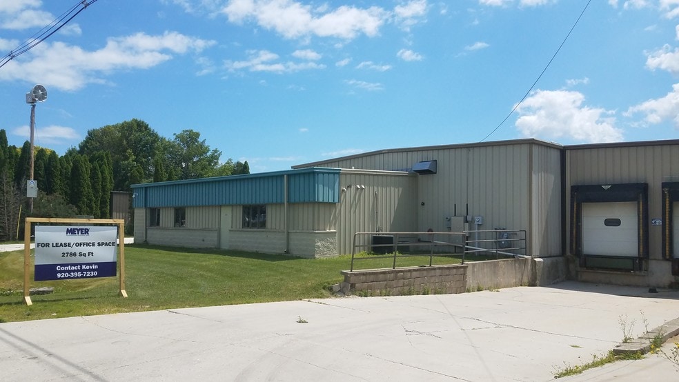 More Photos Of 851 Forest Ave, Sheboygan Falls Warehouse For Lease