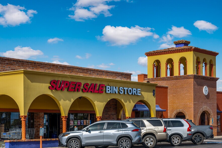 More Photos Of 101-126 S La Canada Dr, Green Valley Unknown For Lease