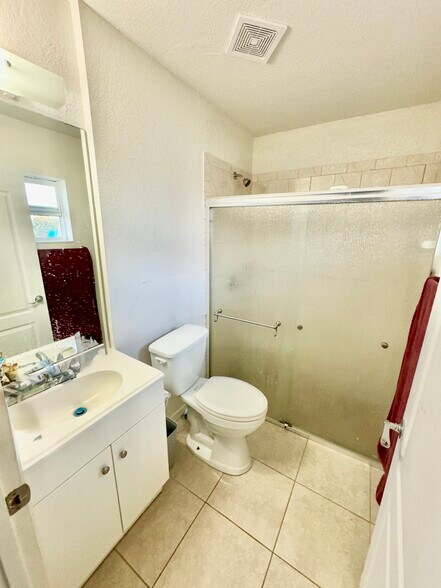 More Photos Of 1154 Macarthur St, Lake Placid Specialty For Sale