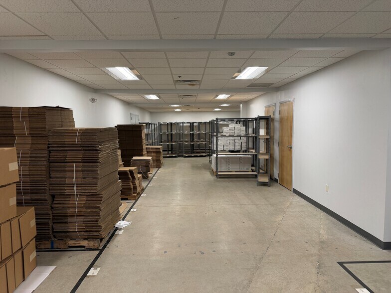 More Photos Of 510 Pedricktown Rd, Logan Township Warehouse For Lease