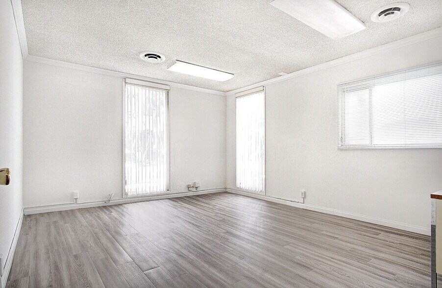 More Photos Of 1521 N Broadway, Santa Ana Medical For Sale