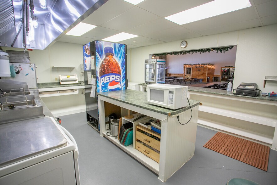 More Photos Of 441 Newburgh Rd, Hermon Sports And Entertainment For Sale