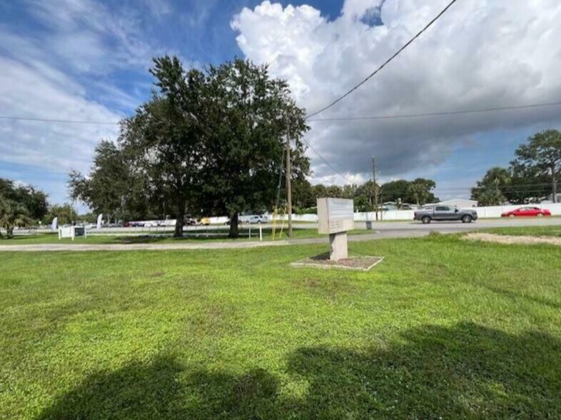 More Photos Of 900 Starkey Rd, Largo Land For Sale