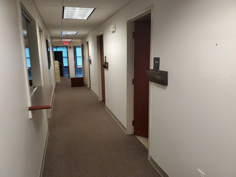 More Photos Of 502 W King St, Kings Mountain Medical For Lease