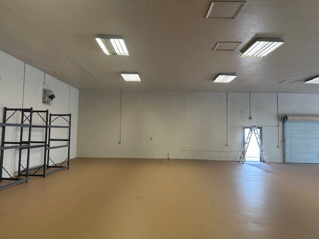 More Photos Of 718 60th Street Ct E, Bradenton Auto Repair For Sale