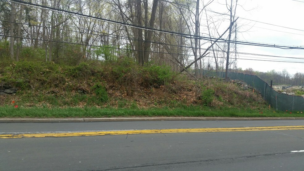 More Photos Of 3116 E Main St, Cortlandt Manor Land For Lease