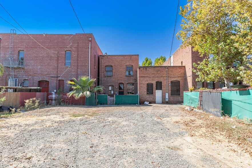 More Photos Of 23 E 6th St, Tracy Office For Sale