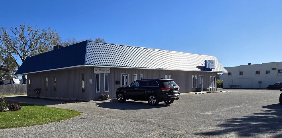 More Photos Of 4534 Dowling St, Montague Office For Sale