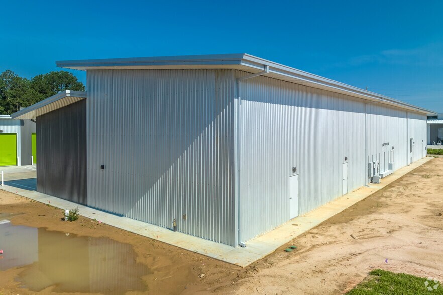 More Photos Of 25131 FM 2978 Rd, Tomball Freestanding For Lease