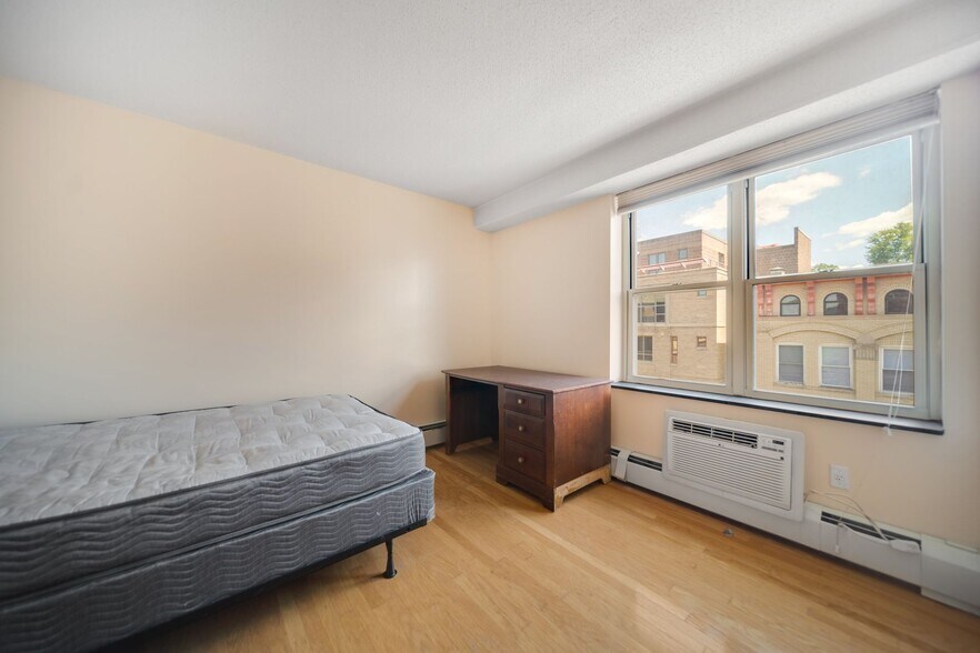 More Photos Of 400 College Ave, Ithaca Apartments For Sale