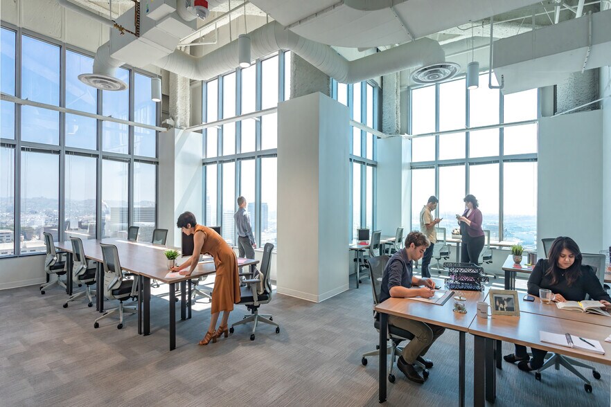 More Photos Of 350 S Grand Ave, Los Angeles Office For Lease
