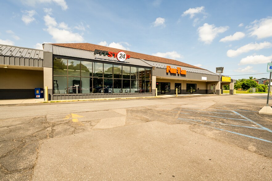 More Photos Of 410 N 2nd St, Niles General Retail For Sale