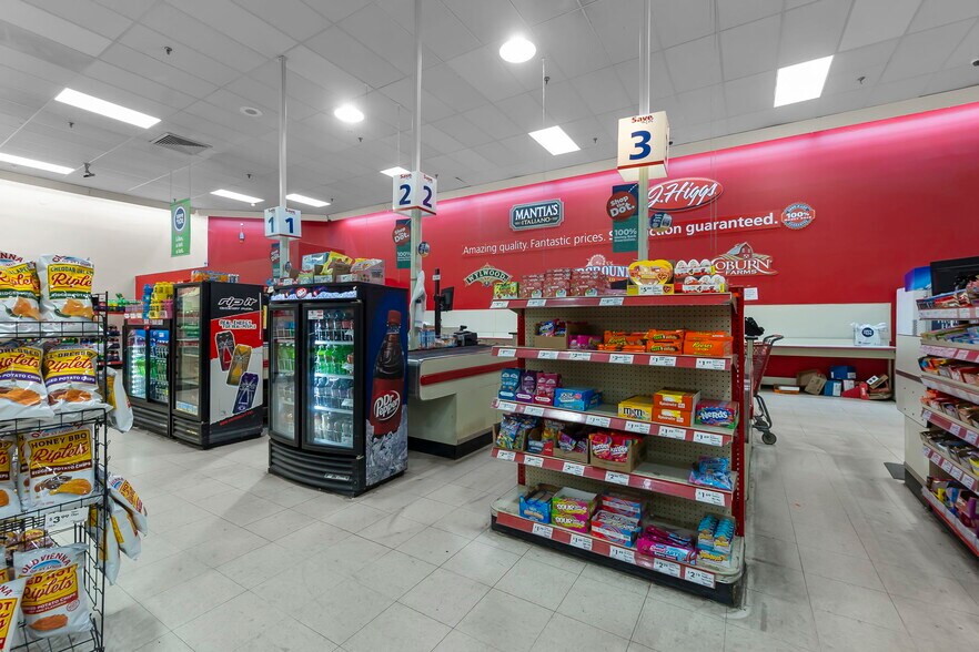 More Photos Of 121 S Sprigg St, Cape Girardeau Supermarket For Sale