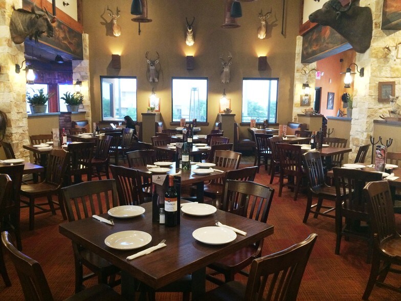 More Photos Of 6516 Arena, Laredo Restaurant For Sale