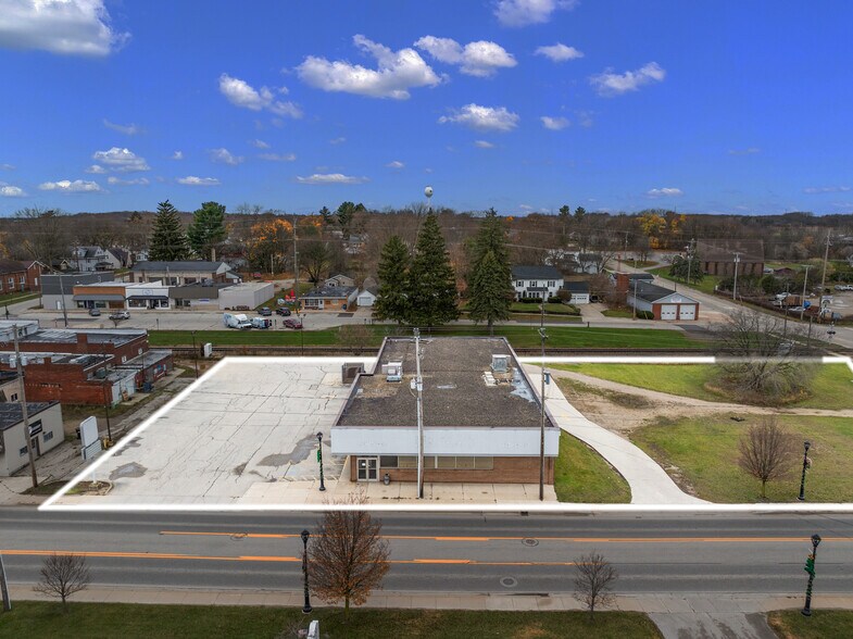 More Photos Of 43 S Maple St, Grant Freestanding For Sale