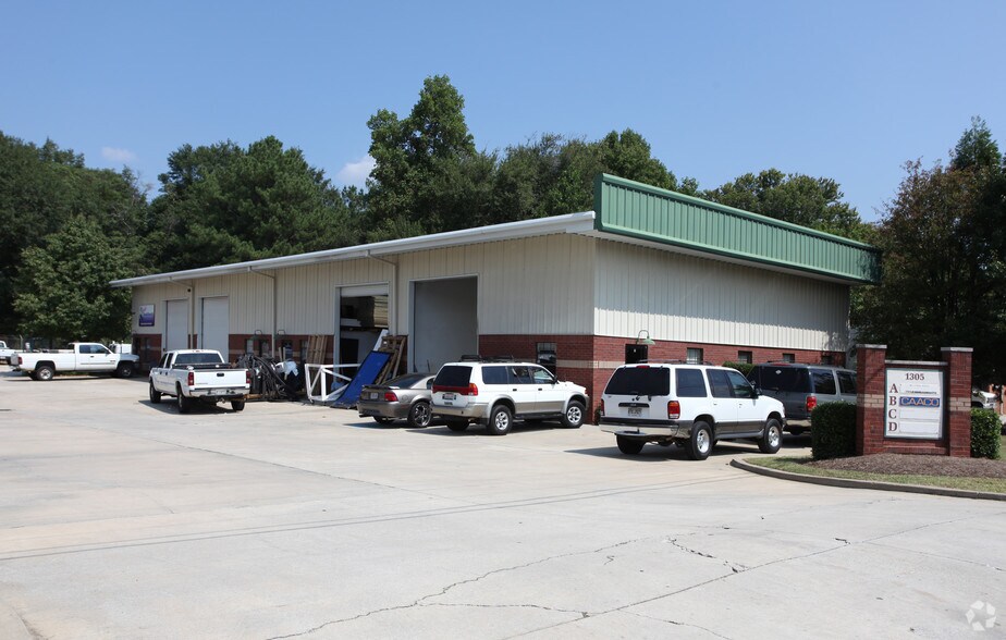 Primary Photo Of 1305 Olympic Ct SW, Conyers Industrial For Lease
