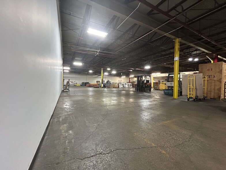 Primary Photo Of 8338 Austin Ave, Morton Grove Warehouse For Lease