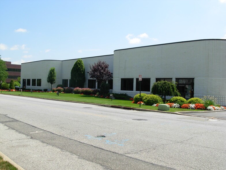 Primary Photo Of 24 Seaview Blvd, Port Washington Warehouse For Lease