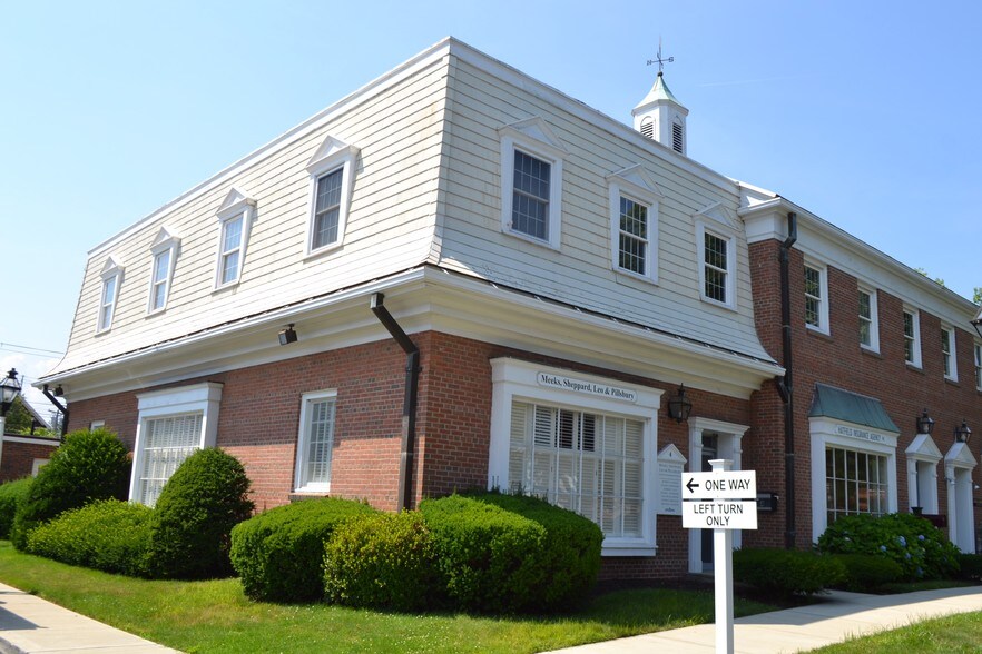 More Photos Of 1735 Post Rd, Fairfield Office For Lease