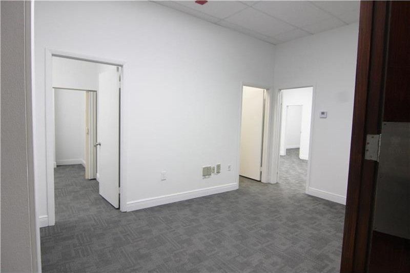 More Photos Of 13499 Biscayne Blvd, Miami Apartments For Lease