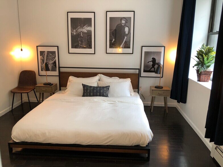 More Photos Of 52 W 28th St, New York Storefront Retail Residential For Sale