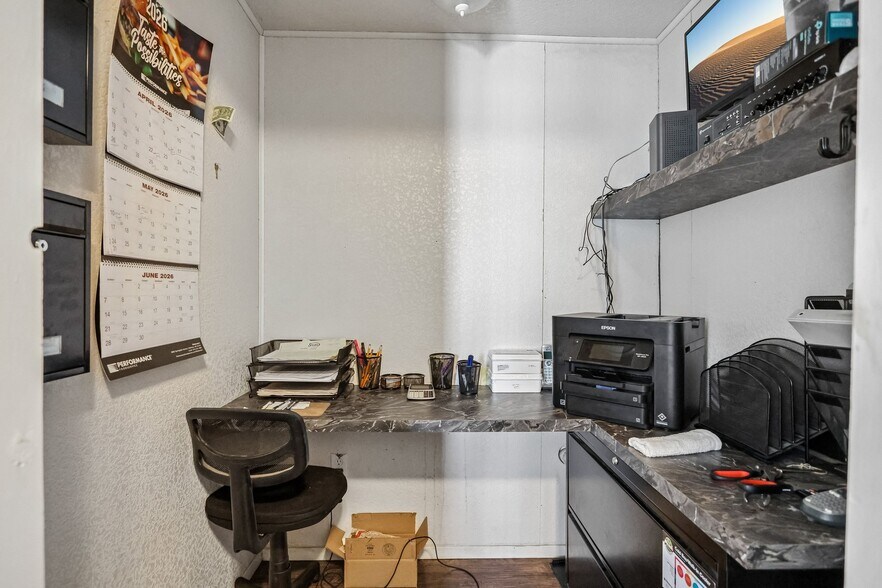 More Photos Of 206 W Spruce St, Gillespie Religious Facility For Sale