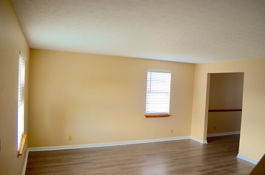 More Photos Of tazwell drive, Louisville Multifamily For Sale