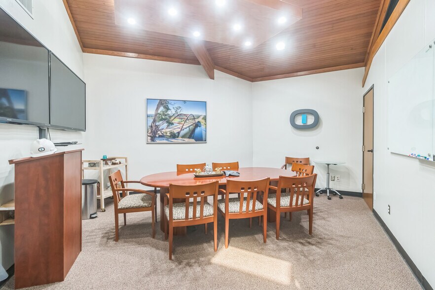 More Photos Of 16333 S Great Oaks Dr, Round Rock Medical For Lease