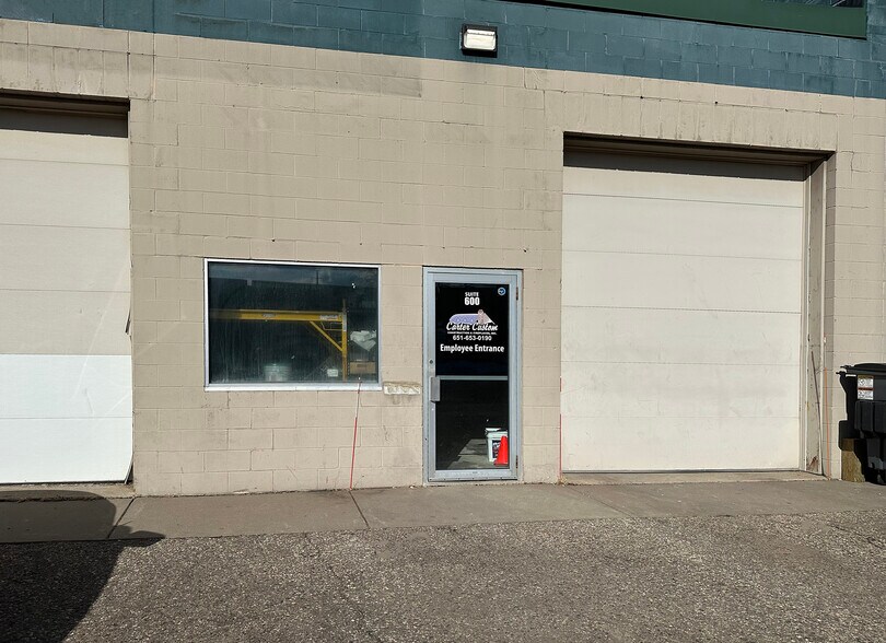 More Photos Of 3276 Fanum Rd, Vadnais Heights Service For Lease
