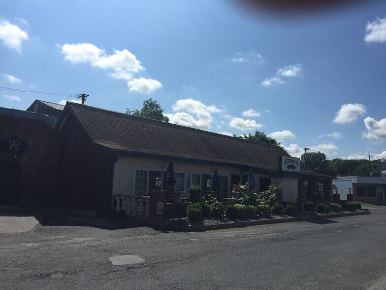 More Photos Of 1302 Monmouth Rd, Mount Holly Storefront Retail Office For Lease