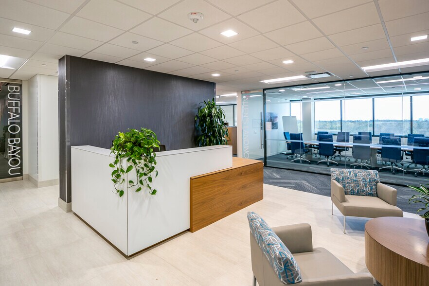 More Photos Of 10497 Town & Country Way, Houston Office For Lease