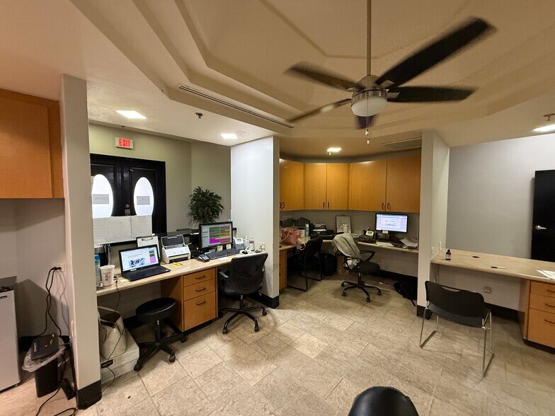 More Photos Of 604 W Warner Rd, Chandler Medical For Sale