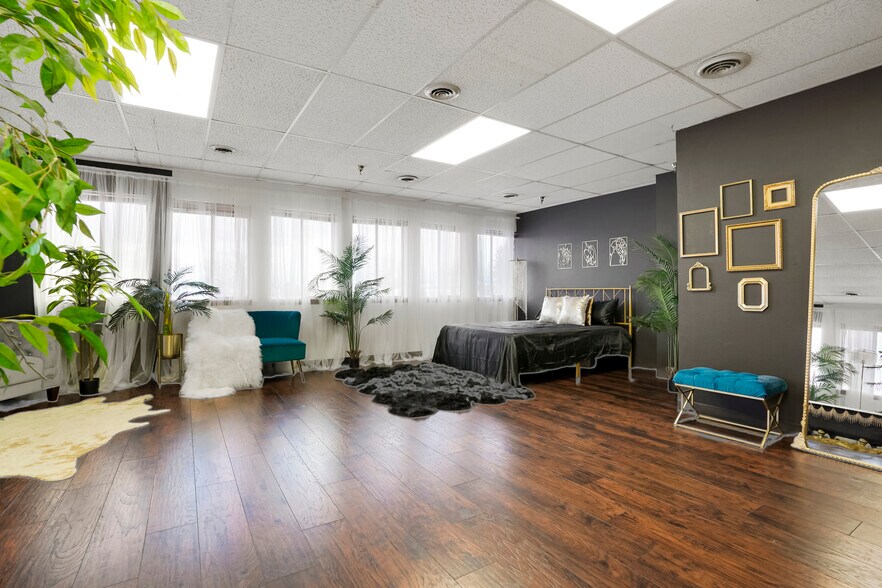 More Photos Of 5005 W 81st Pl, Westminster Office For Sale