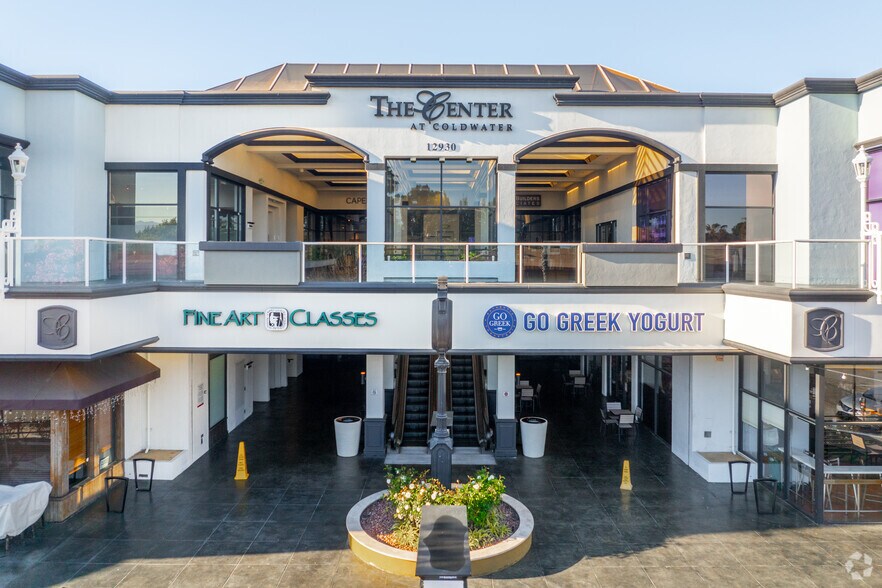 Primary Photo Of 12930 Ventura Blvd, Studio City Freestanding For Lease